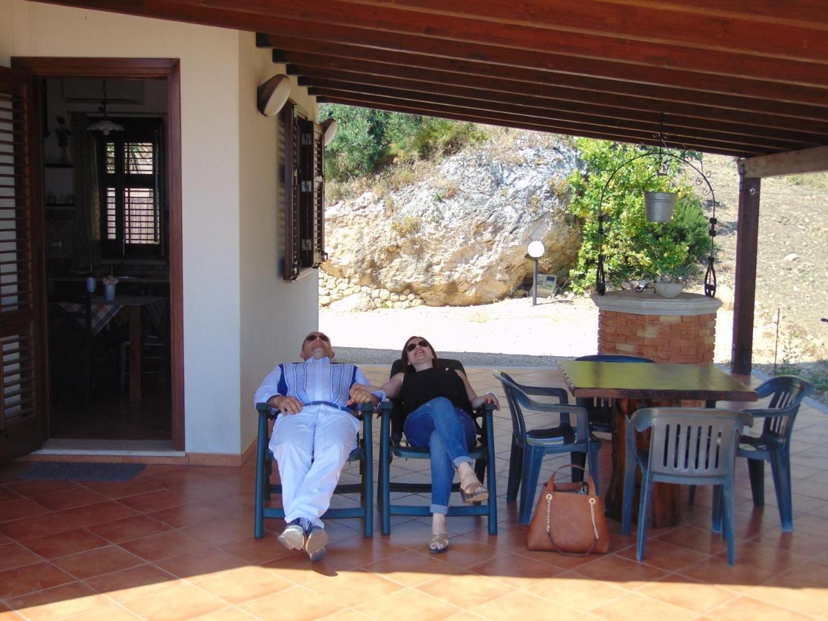 Elena Vicino La Riserva Naturale Dello Zingaro